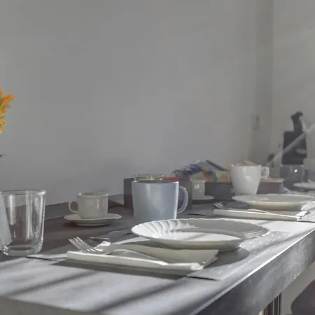 Voyager House Termini - And Гостевой дом